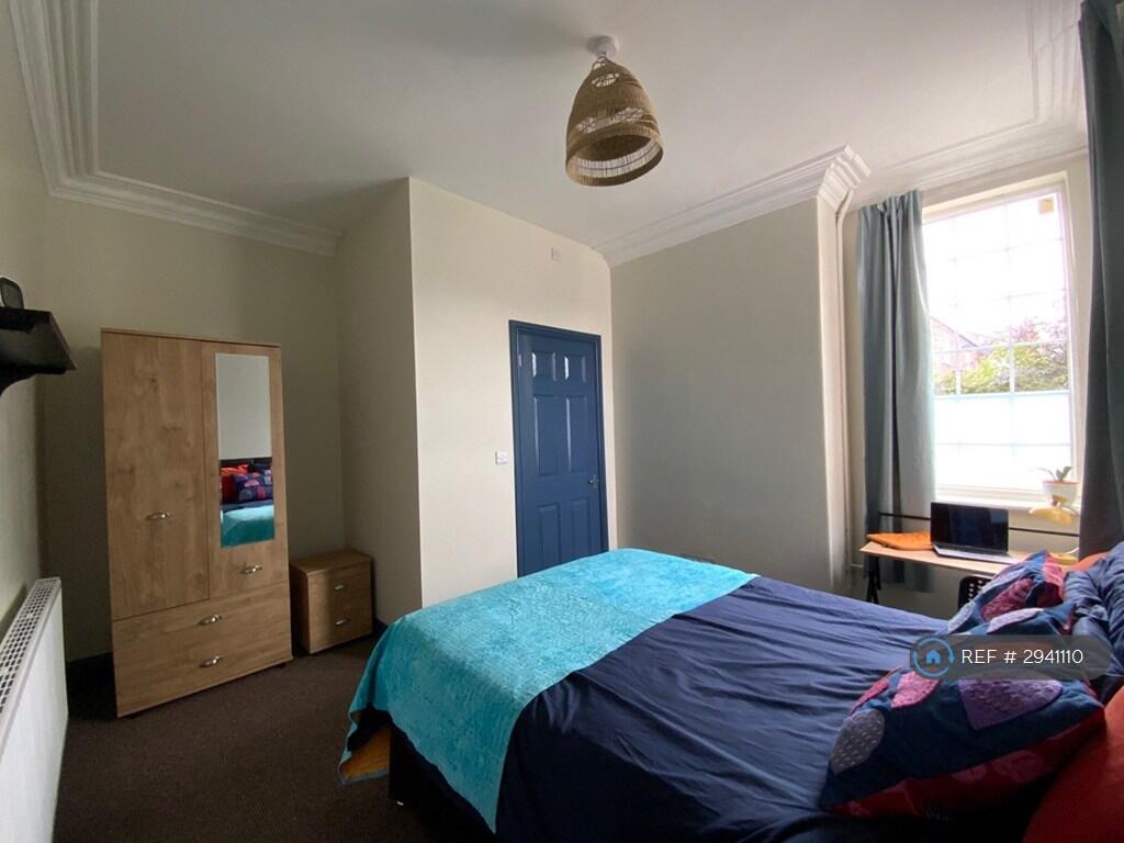 Main image of property: North Eastern Road, Thorne, Doncaster, DN8