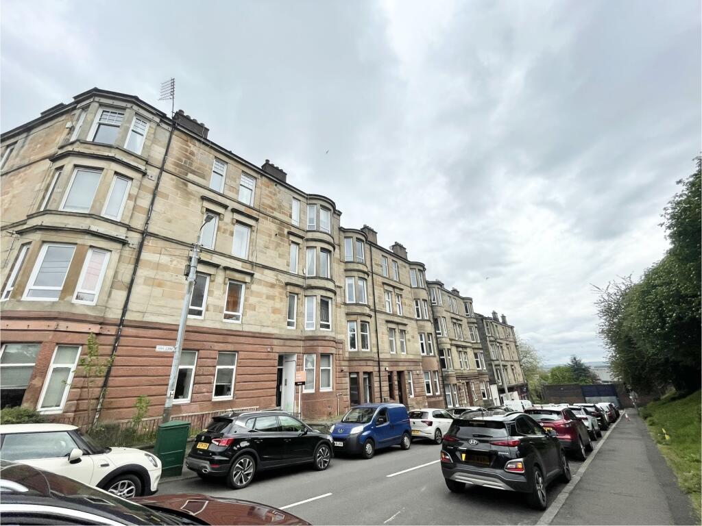 Main image of property: 176 Ark Lane, Glasgow, G31 2JS