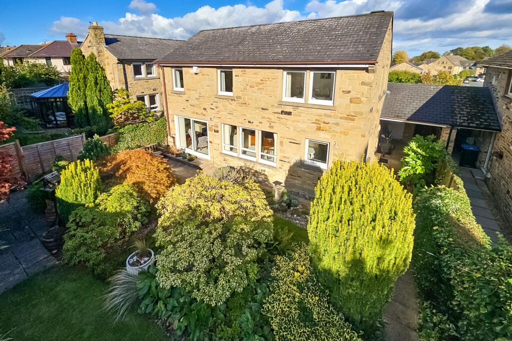 Harlow Manor Park, Harrogate, HG2 photo 3