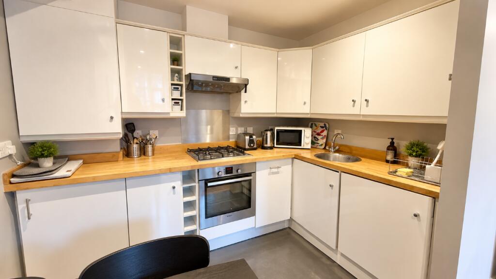 Apartment in London - View 4
