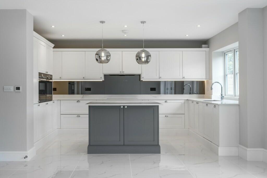 Main image of property: Mott Street, Waltham Abbey, Essex, E4