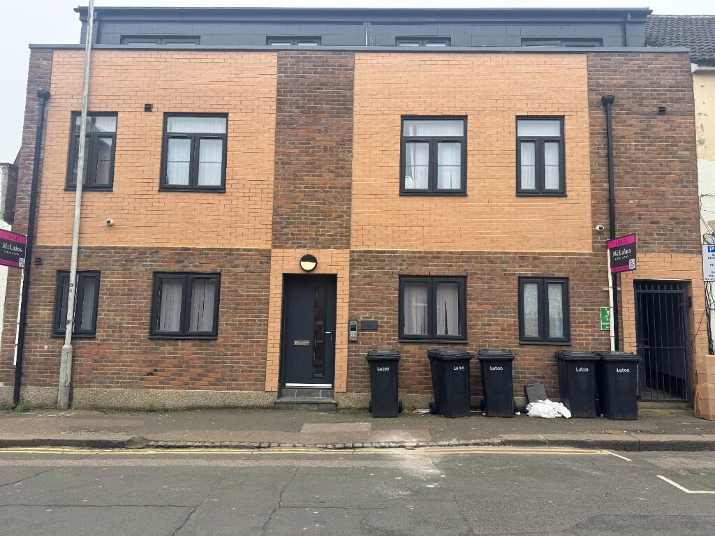 Main image of property: Collingdon Street, Luton, Bedfordshire, LU1