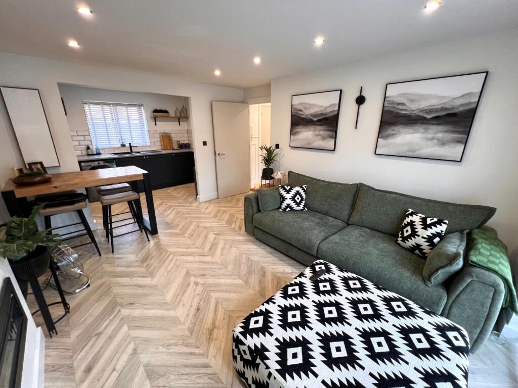 Apartment in Northampton, Dallington - View 4