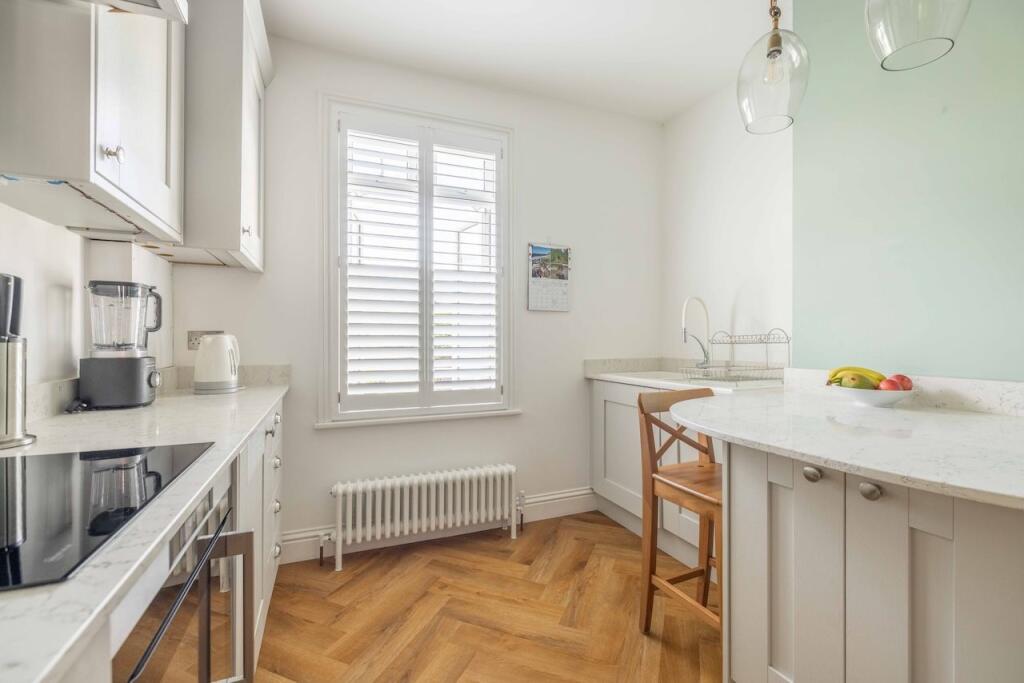 Apartment in Datchet, Southlea - View 4
