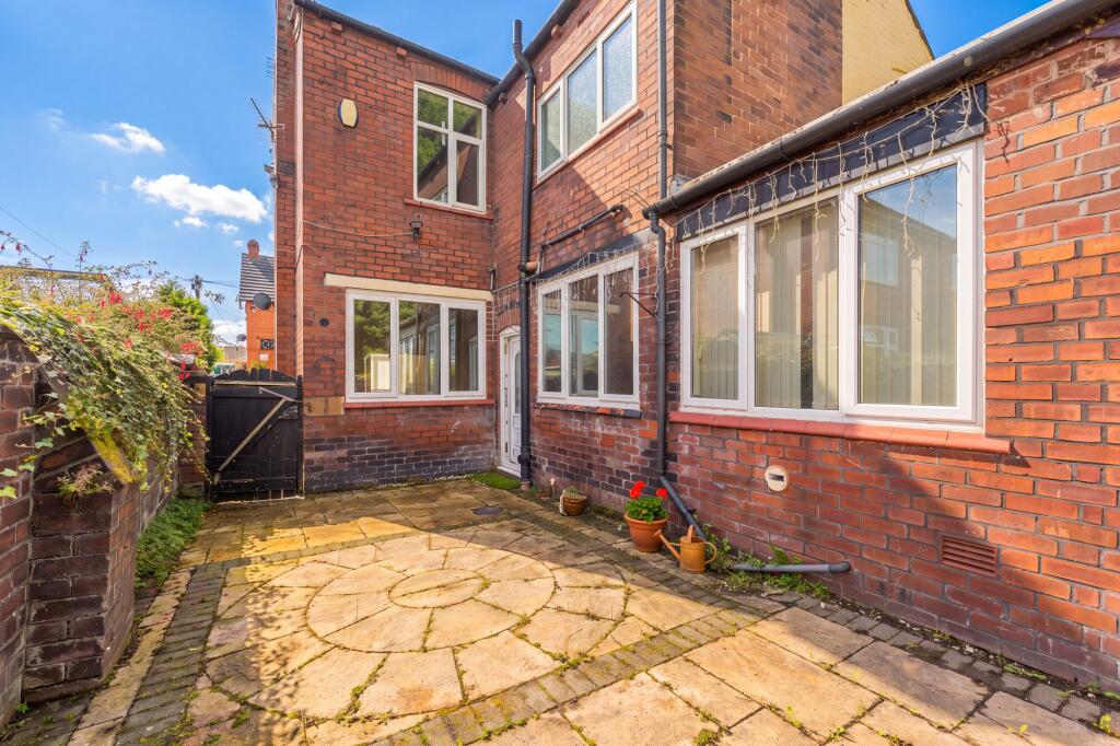 House in Warrington, Golborne - View 2