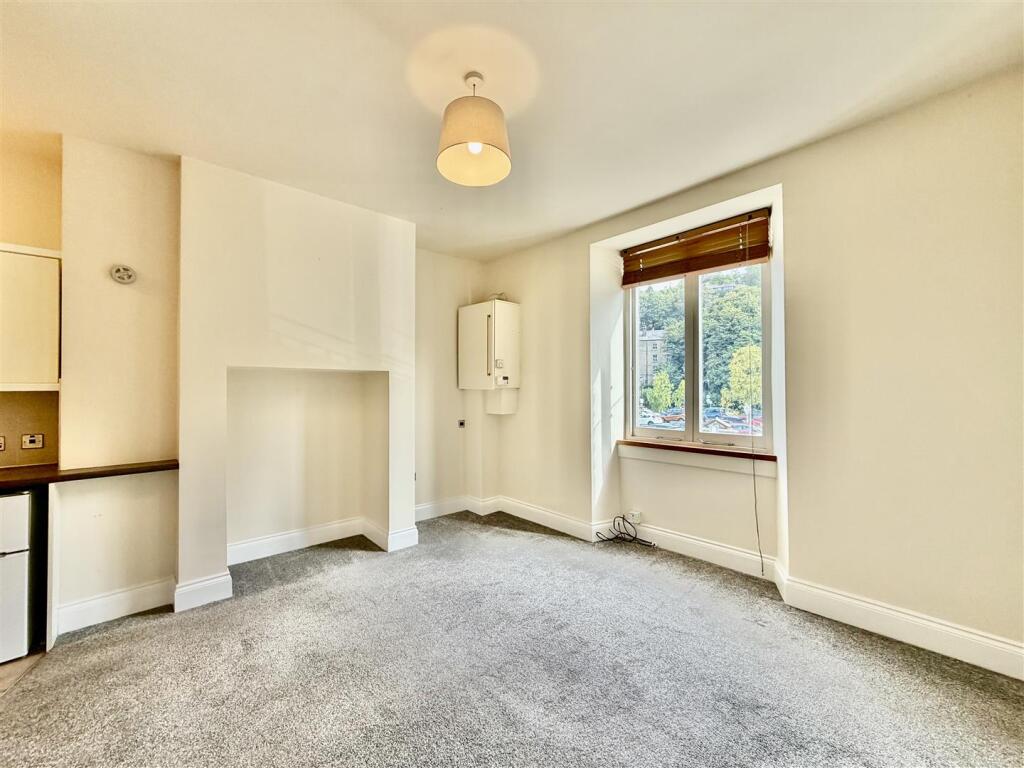 Apartment in Huddersfield - View 2