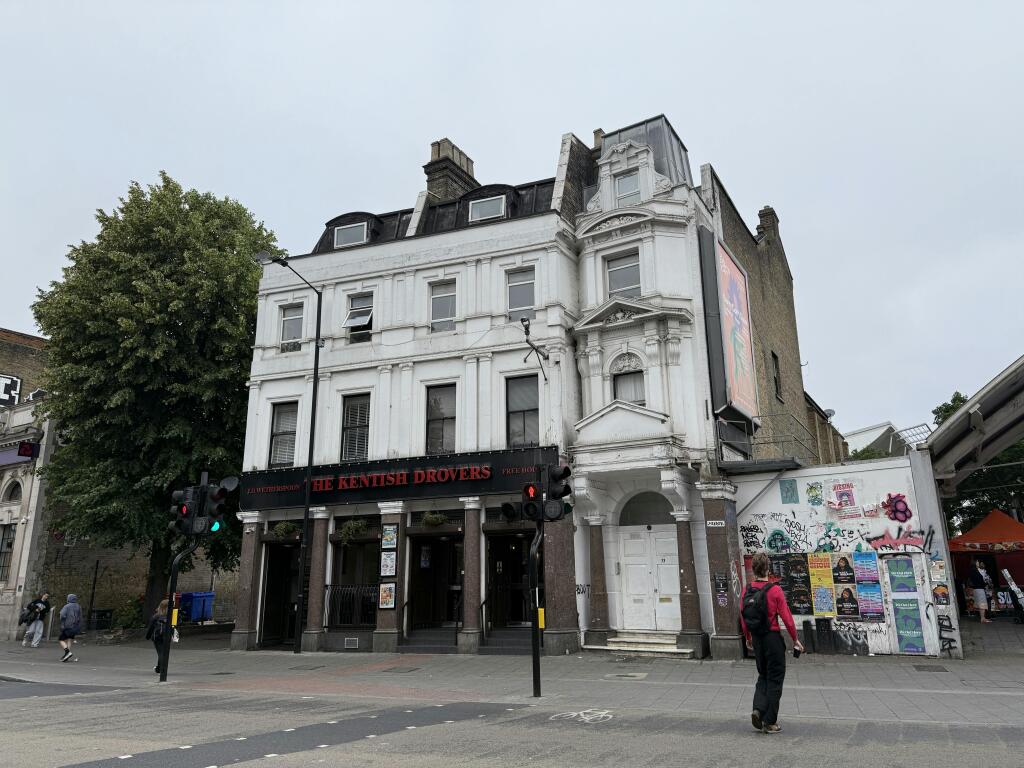 Kentish Droves Peckham External 2.JPG