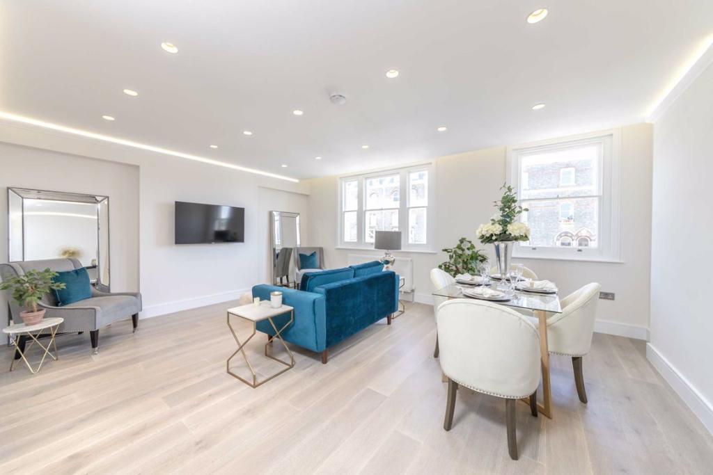 Main image of property: Randolph Avenue, London
