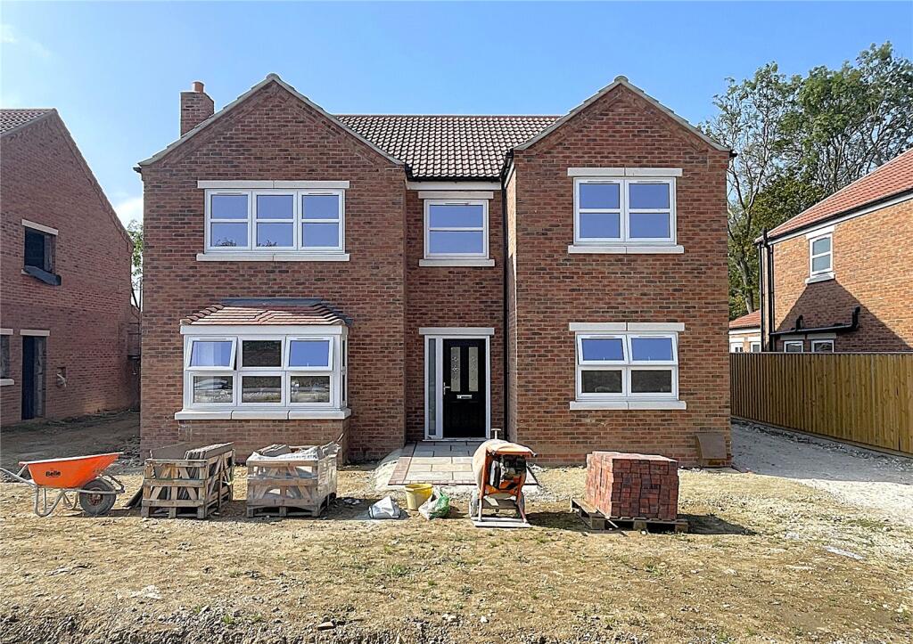 4-bed detached on Roxton Road, Immingham, Grimsby, North East Lincs, DN40, £370,000