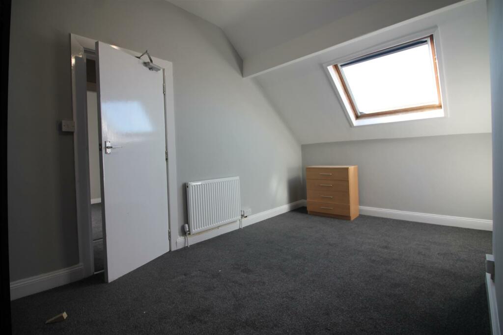 6 bedroom house for rent