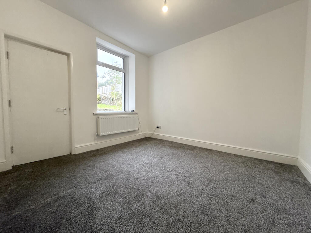 Gorphwysfa, Hirwaun Road, Trecynon, Aberdare photo 4