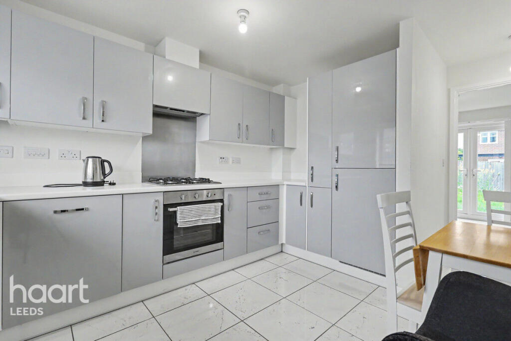 Main image of property: Lingmoor Street, Leeds