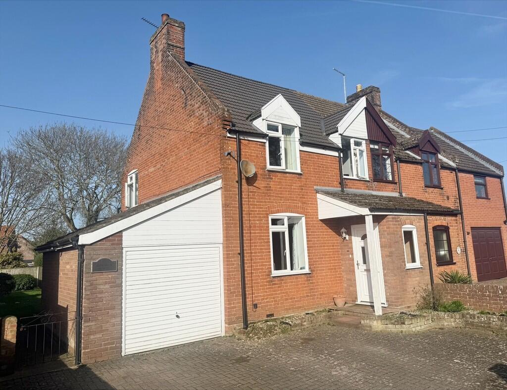 3-bed semi-detached on Rollesby Road, Fleggburgh, £280,000