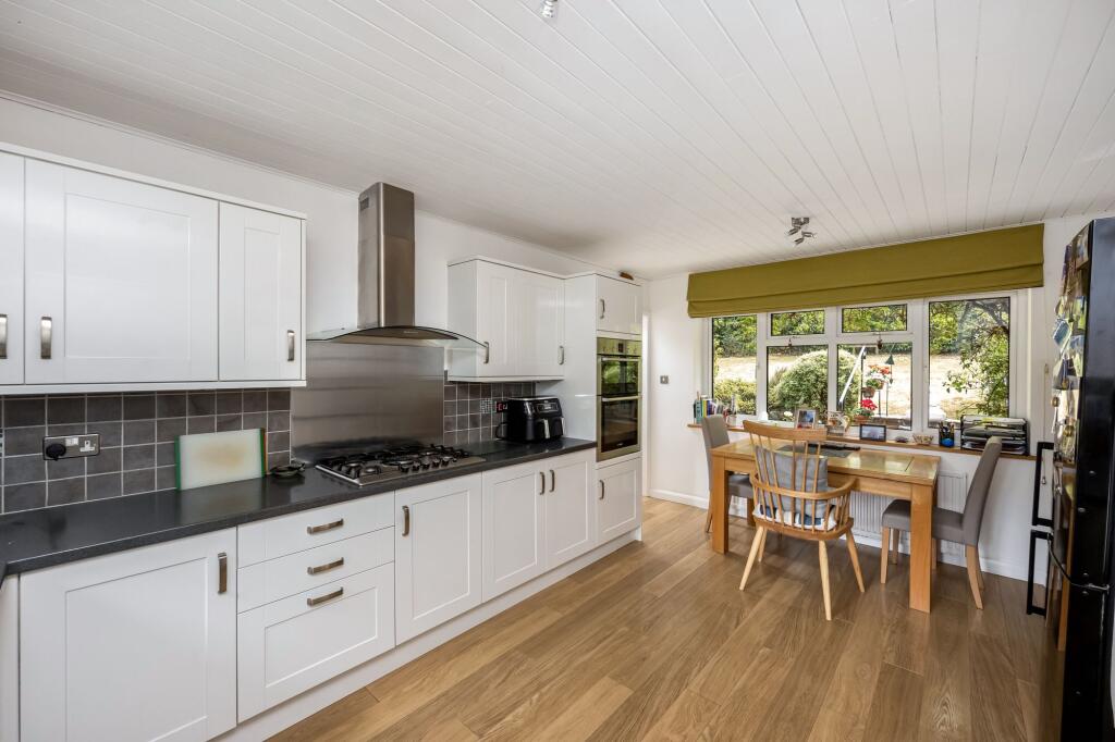 House in Tonbridge - View 4