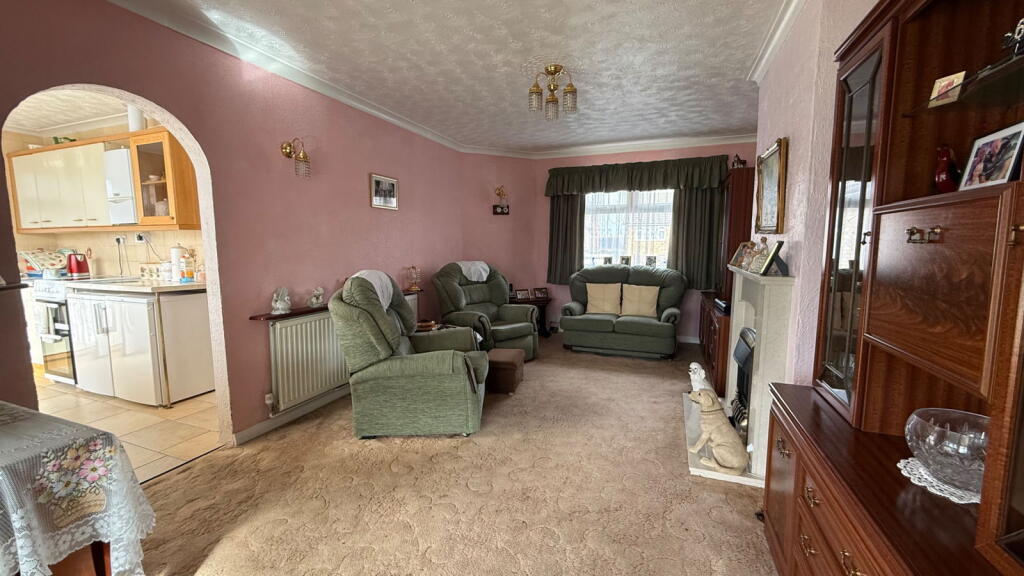 The Downings, Herne Bay, CT6 7EJ photo 2
