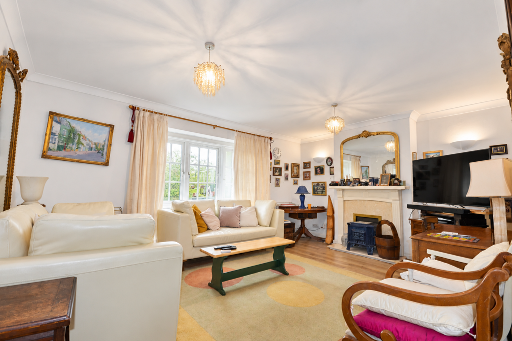 Fitzalan Road, Arundel photo 4