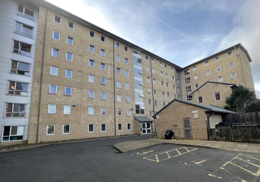 Main image of property: Unit B21B, Scholars Village Great Horton Road, Bradford, West Yorkshire, BD7 1QG