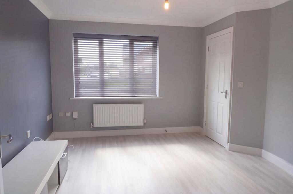 House in Salford, Linnyshaw - View 3