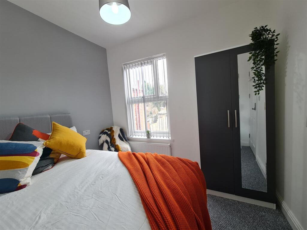 House in Birmingham - View 5