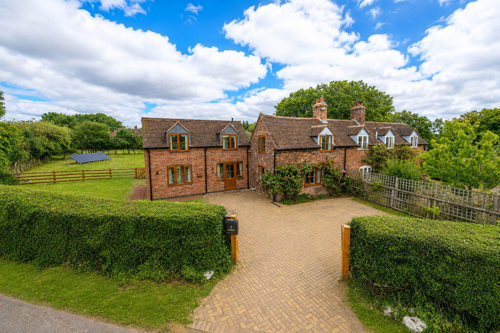 Main image of property: Lizard Lane, Tong
