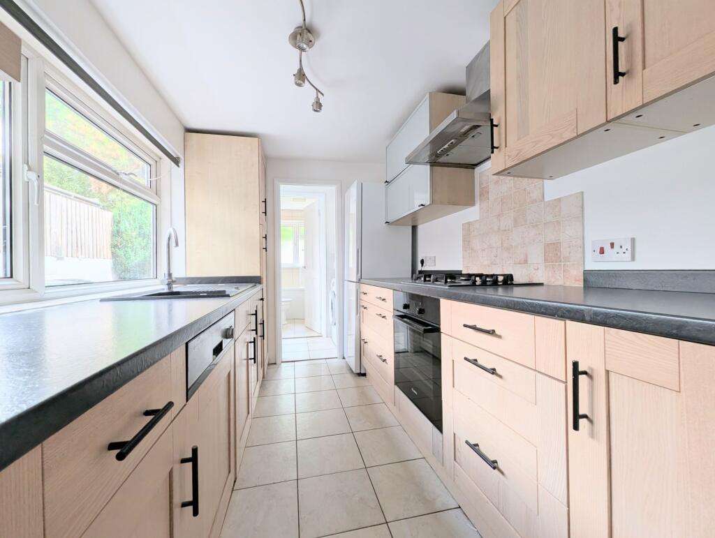 House in Redhill - View 4