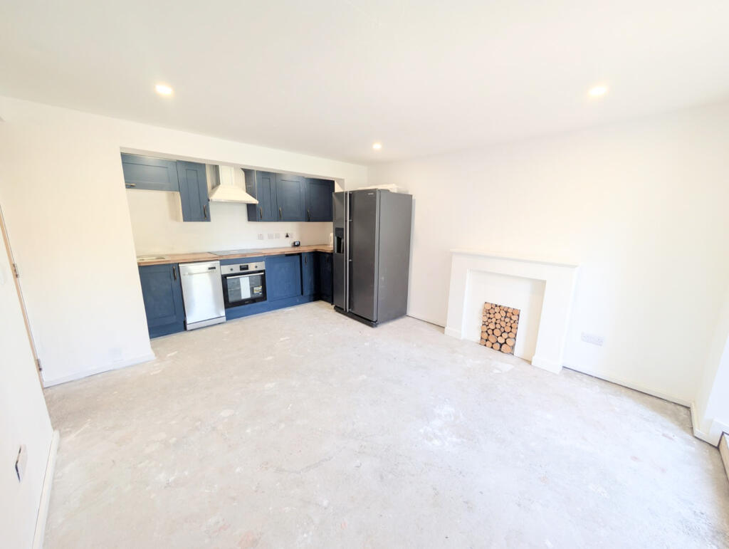 Main image of property: 5A Caledonia Road, Saltcoats, KA21 5AB