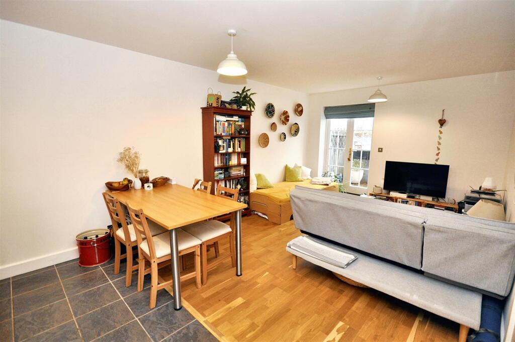 Apartment in Coventry - View 4