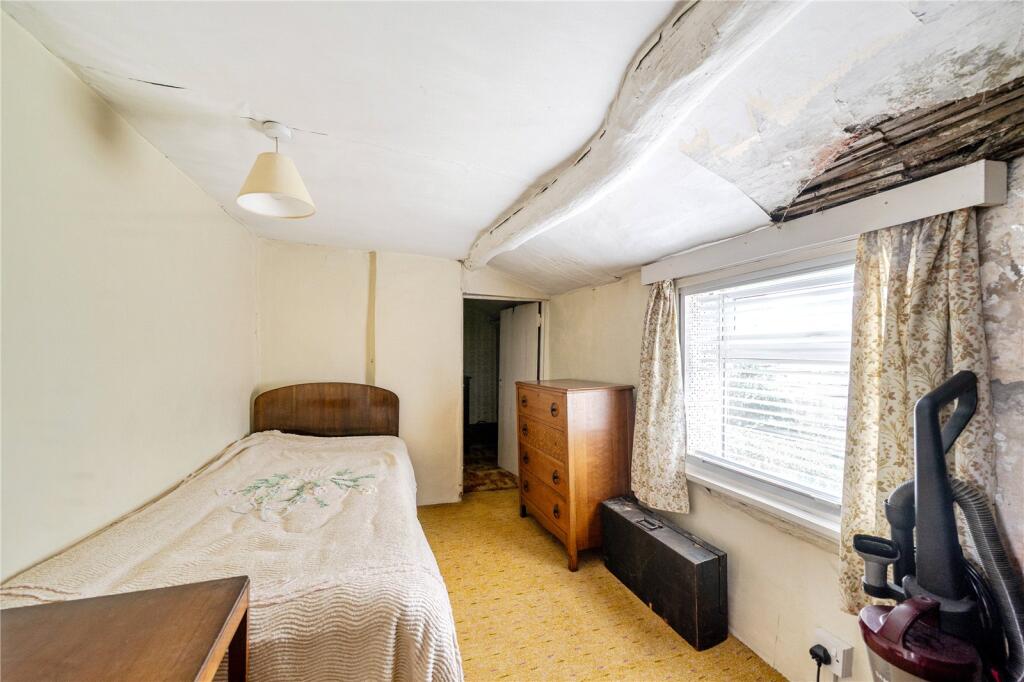 House in Wakefield - More
