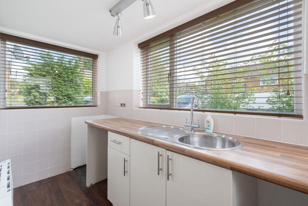 Apartment in Westhoughton, Wingates - View 3