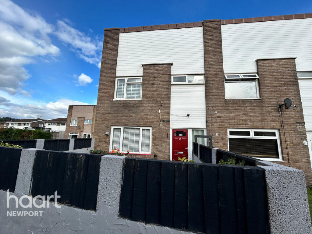 3-bed terraced on Oak Road, Newport, £210,000
