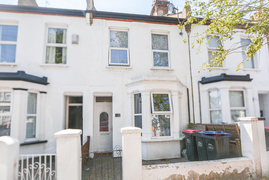 Main image of property: Cliff Avenue, Westcliff-On-Sea