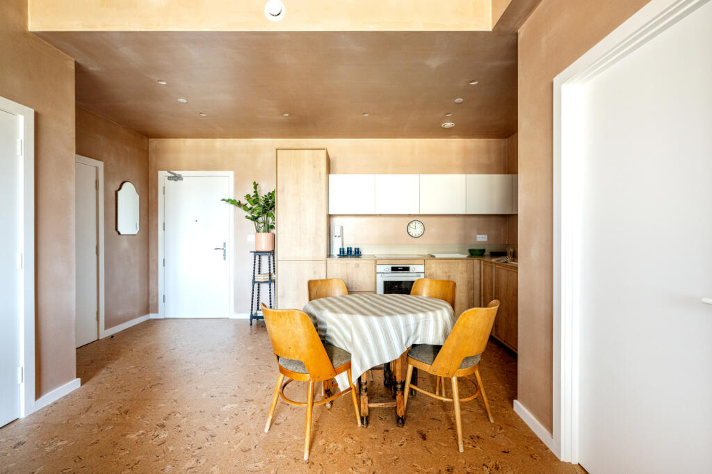 Apartment in London, Silchester Estate, North Kensington - View 4