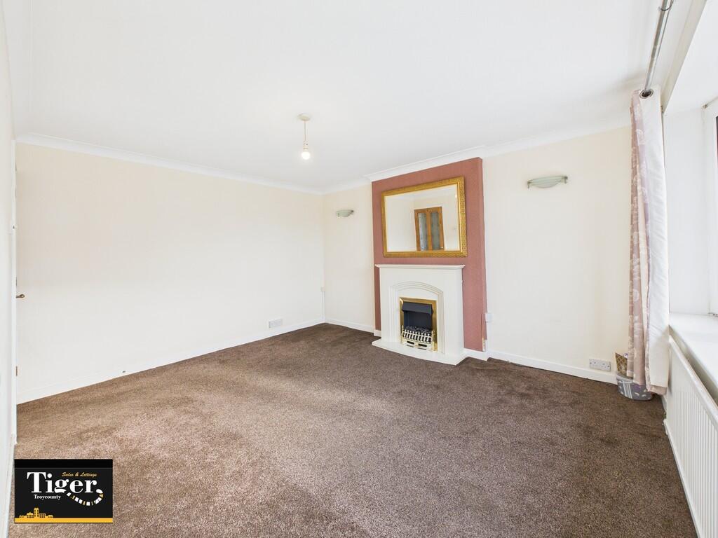 Guildford Way, Poulton-le-Fylde photo 2