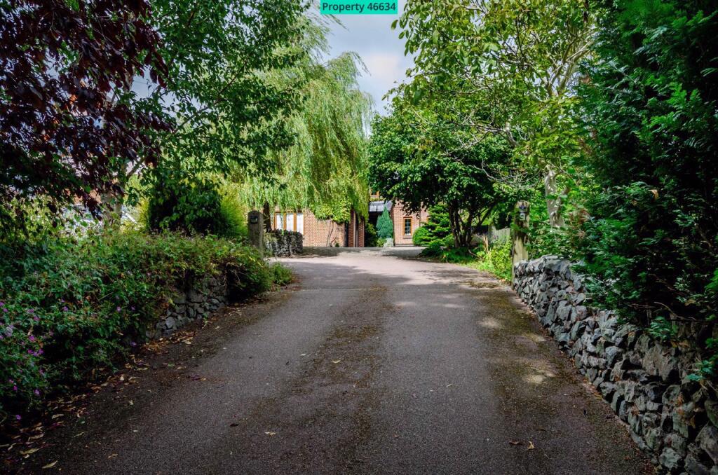 House in Hinckley and Bosworth, Poor's Platt Allotments, Barwell - View 3