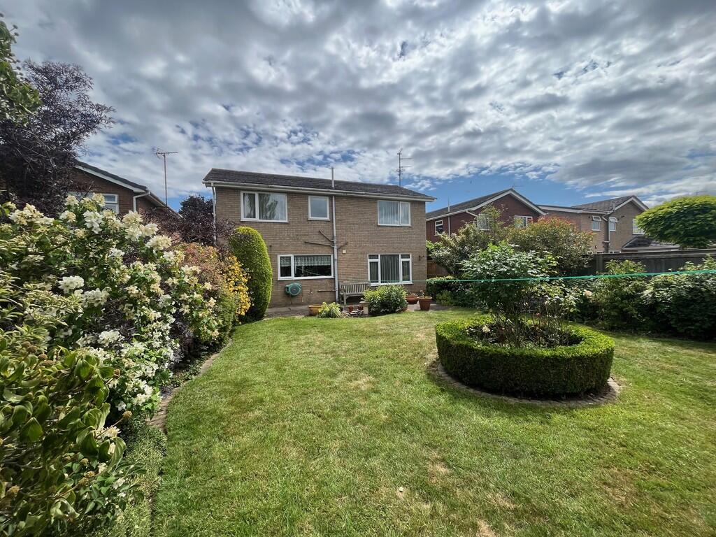 4-bed detached on 30, Aintree Drive, Spalding, £315,000