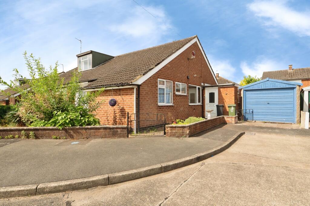 Main image of property: Keswick Close, Birstall, Leicester, Leicestershire, LE4