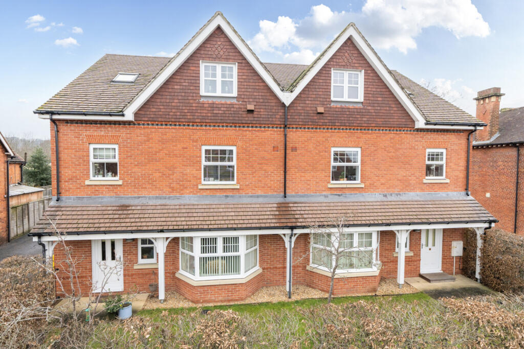 Main image of property: Peel Court, Reading Road, Pangbourne, Reading, RG8