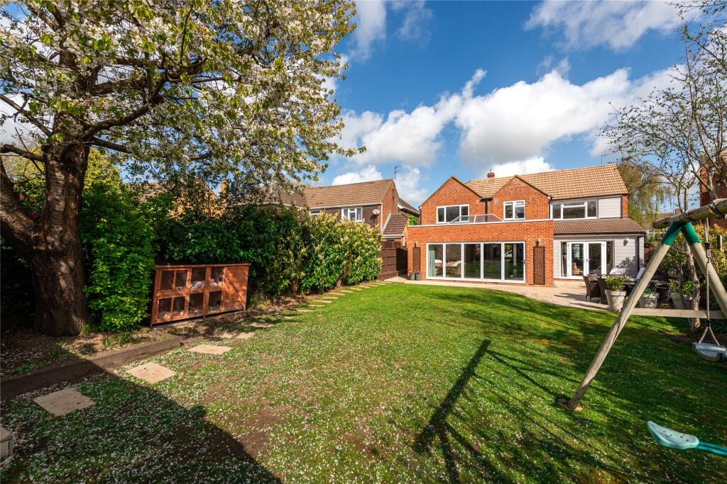 Elger Close, Biddenham, Bedfordshire, MK40 photo 3