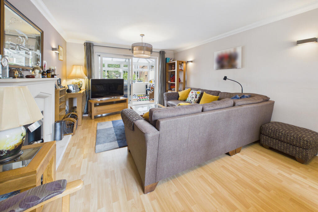 House in Dacorum, Nash Mills - View 4