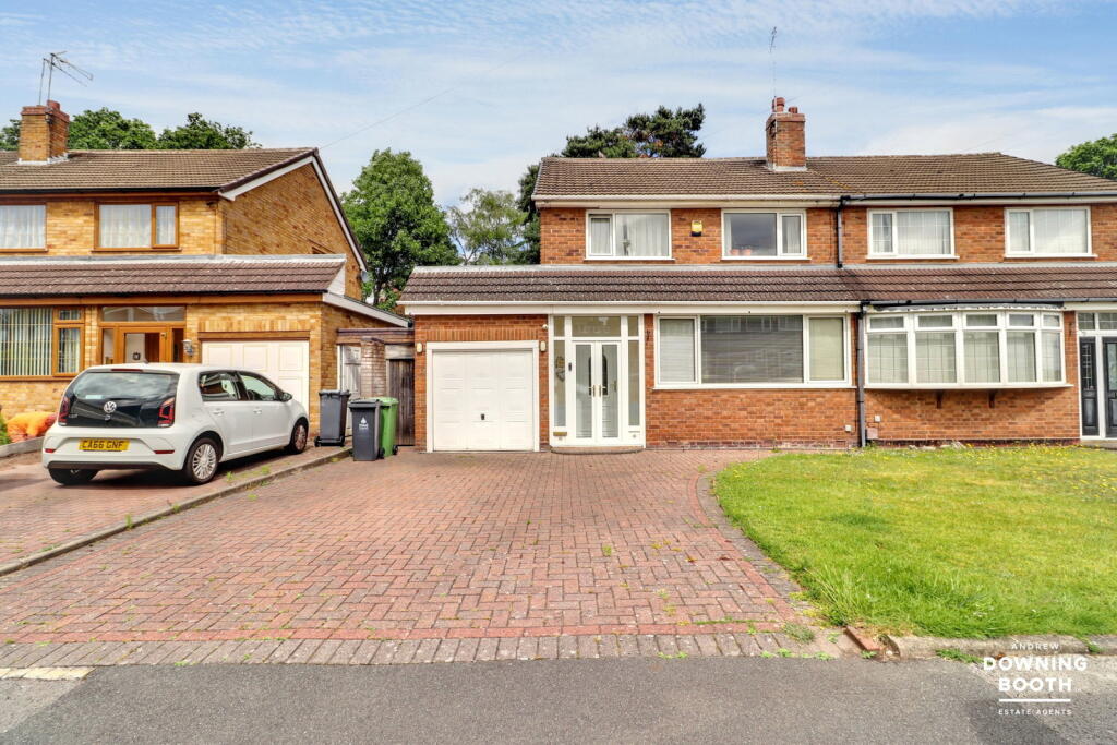 Main image of property: Valley Road, Sutton Coldfield, B74 2JF - No Upward Chain