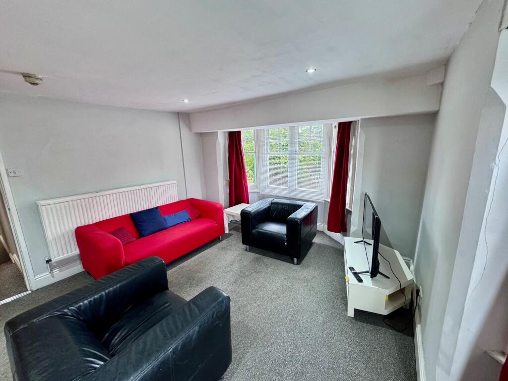 Apartment in Nottingham, Carrington - View 3