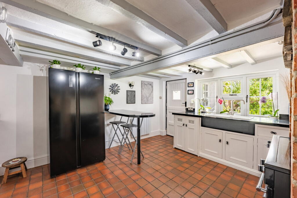 House in Rushcliffe, Hickling - More