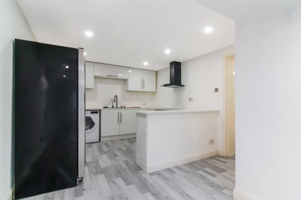 Apartment in Bridge of Weir, Renfrewshire - View 2