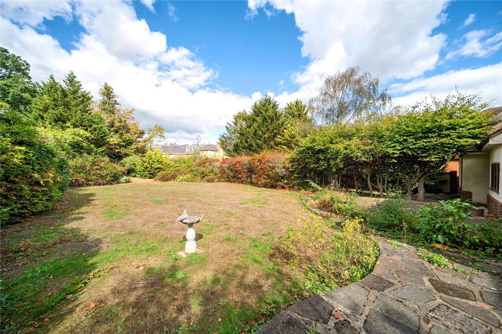 House in Bromley - View 2