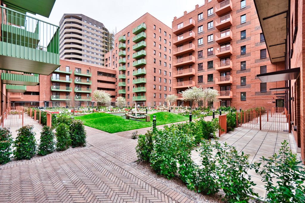 Main image of property: Chequers Ln, Barking & Dagenham, Dagenham, Essex, RM9