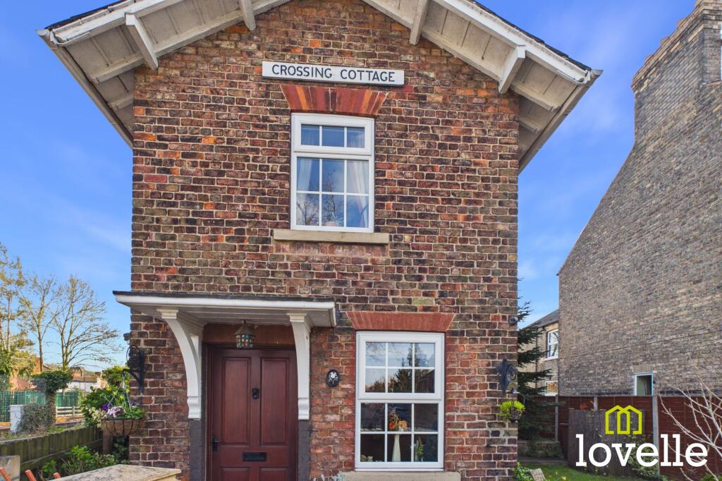 3-bed detached on Northgate, Cottingham, HU16, £275,000