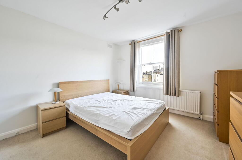 Apartment in London, Kensal Town, Maida Hill - View 4
