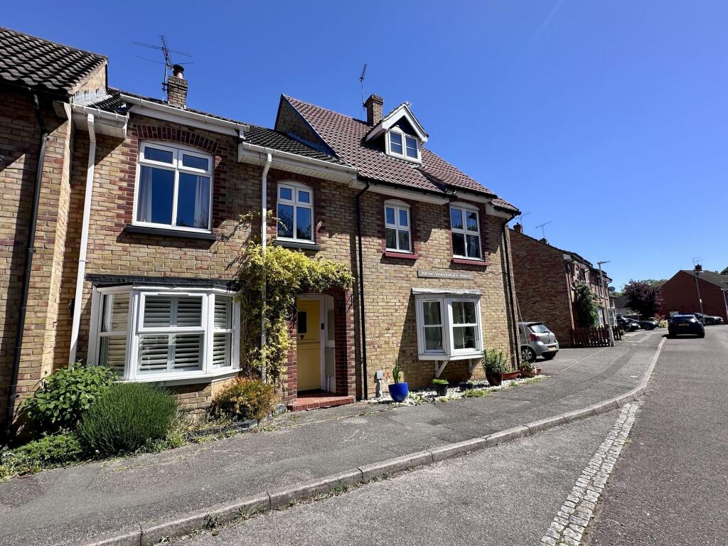 Main image of property: New Waverley Road, Noak Bridge, SS15