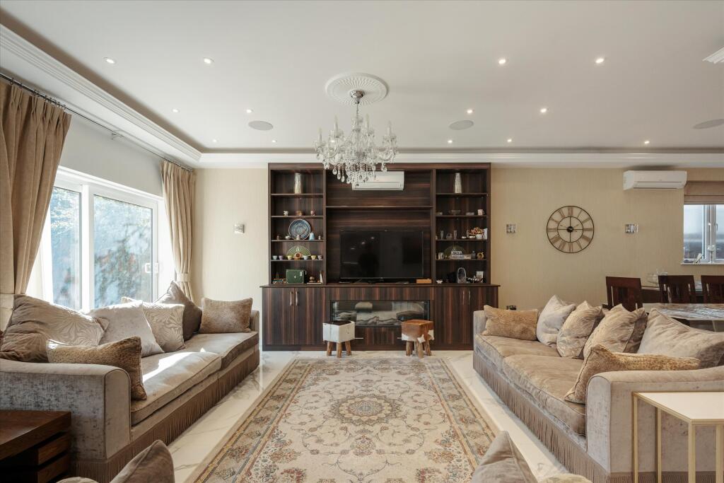 7 bedroom detached house for sale, Beaufort Road, Haymills Estate, Ealing, London W5 photo 2