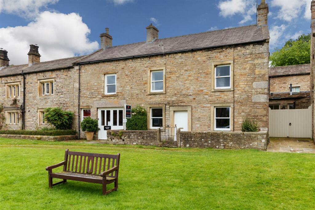 Main image of property: Moorside, West Burton, Leyburn DL8 4JW